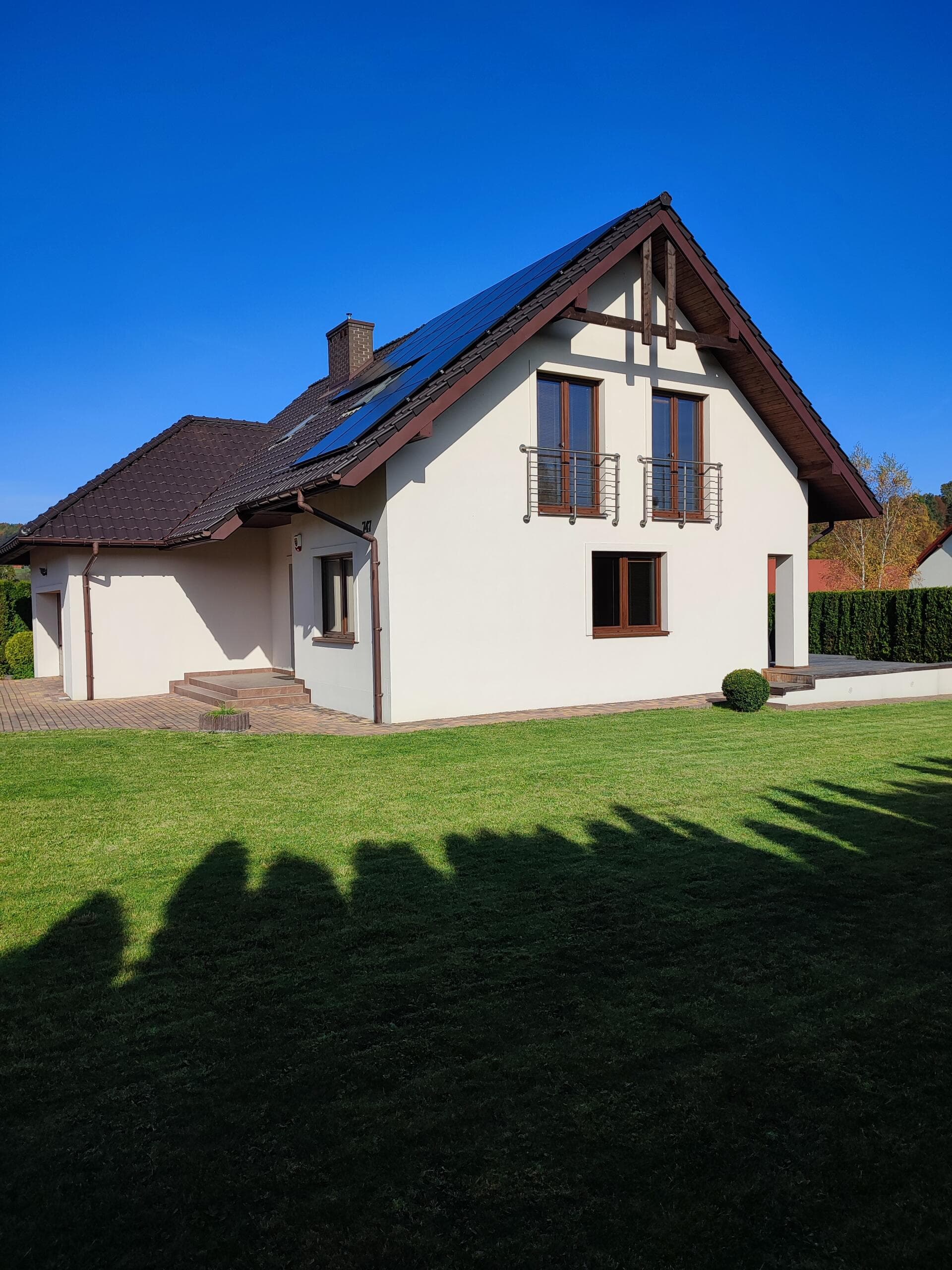 Dom wolnostojący wykończony i umeblowany (178m2 PU) Krzywaczka, działka 1200m2