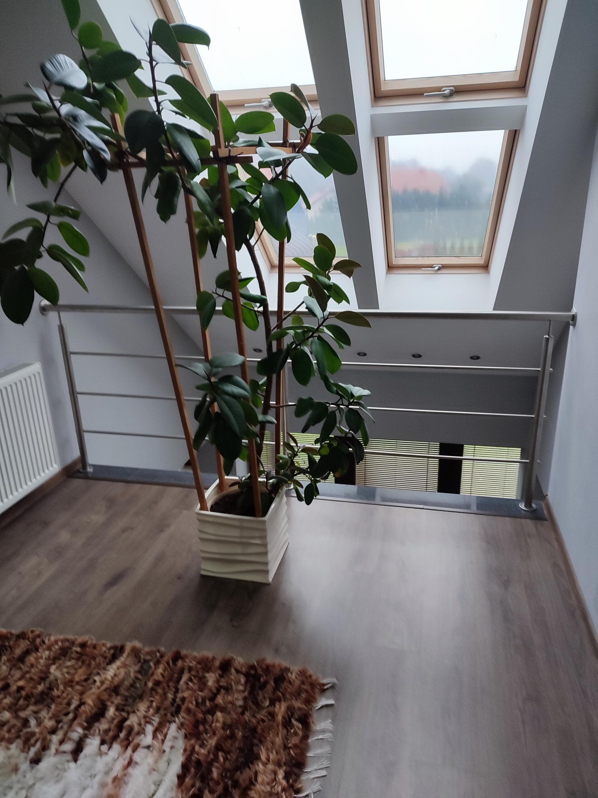 Dom wolnostojący wykończony i umeblowany (178m2 PU) Krzywaczka, działka 1200m2