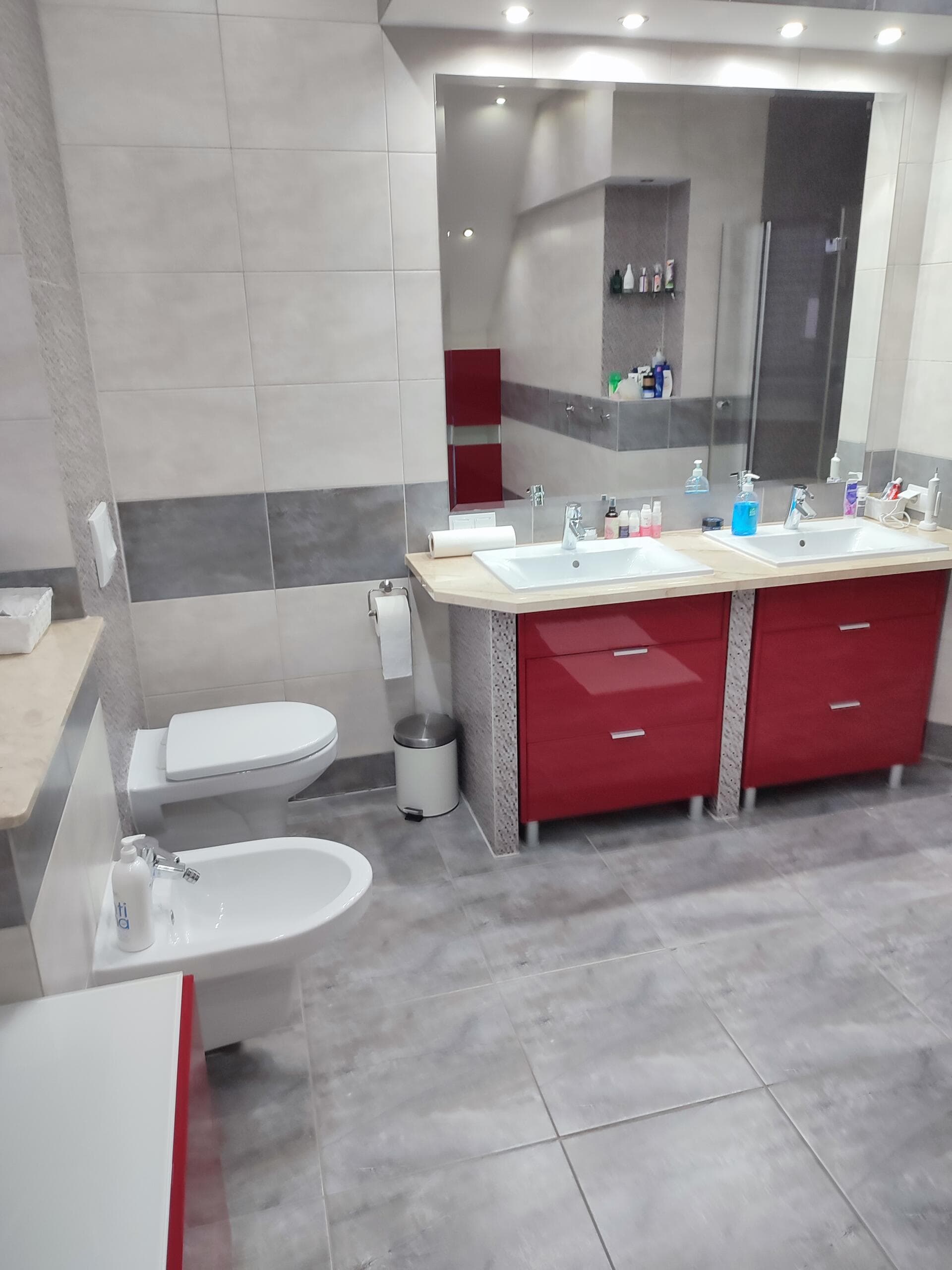 Dom wolnostojący wykończony i umeblowany (178m2 PU) Krzywaczka, działka 1200m2